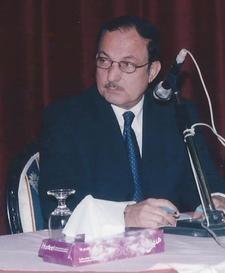 العادات والتقاليد الإجتماعية في زمن الذكاء الإصطناعي : ثبات أم تحول ؟